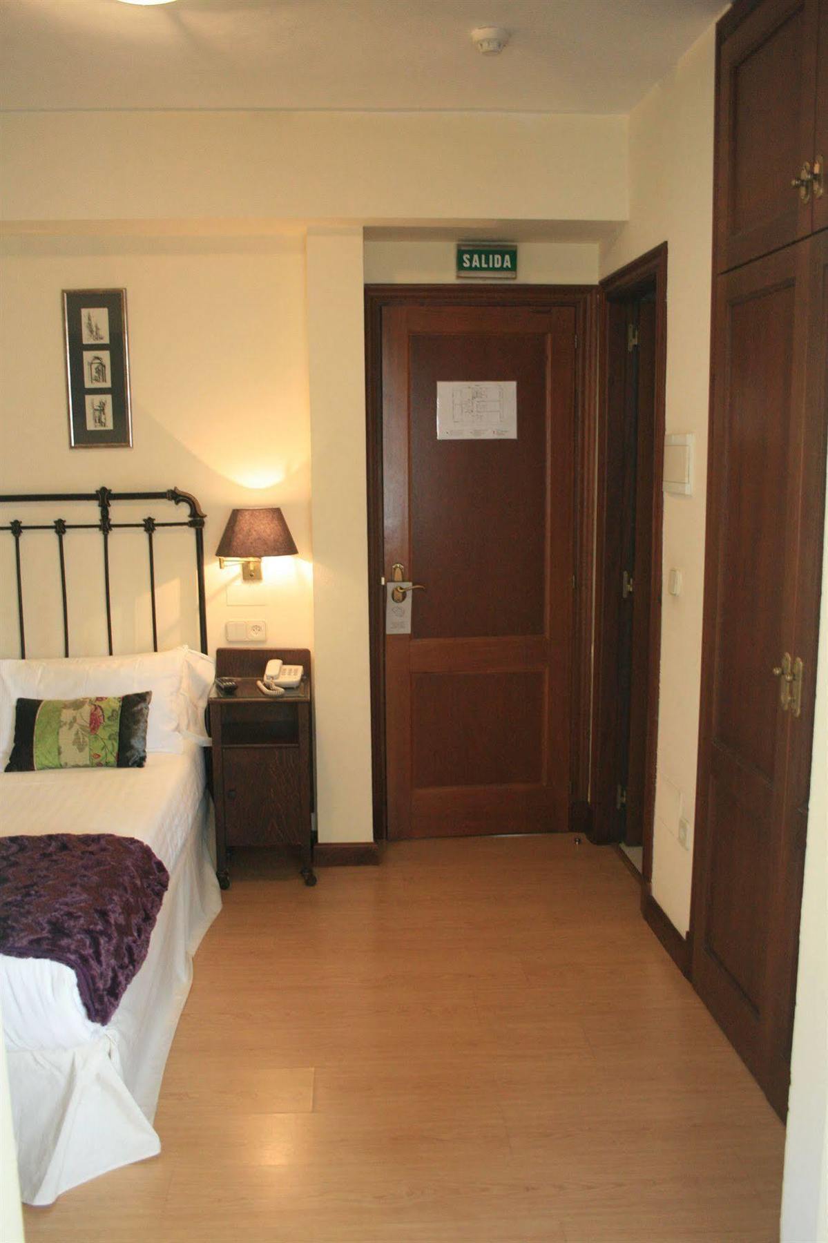 Hotel Real Santiago de Compostela Bagian luar foto